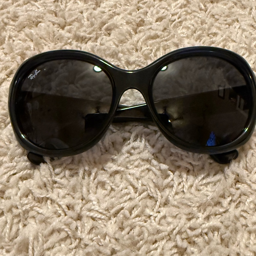 Ray-Ban Glossy Black Women's Sunglasses